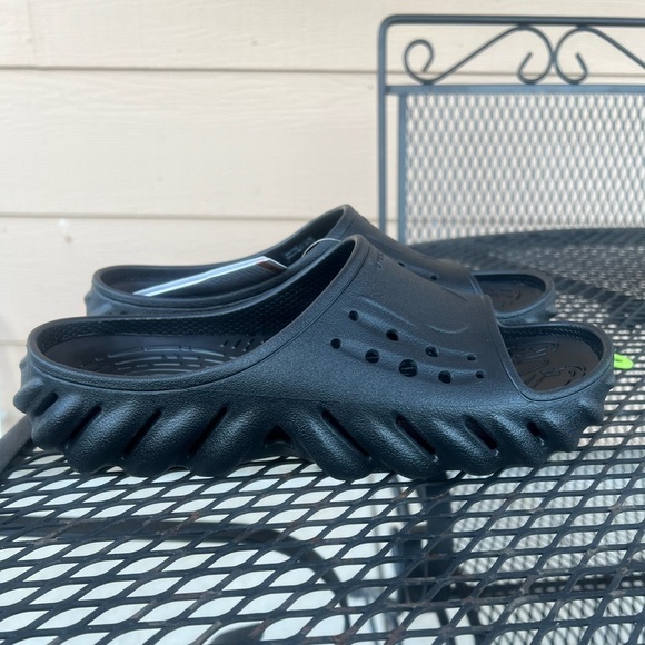NWT crocs echo slide